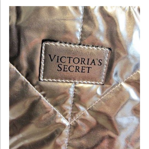 ❌SOLD❌VS Rose Gold Quilted Tote Bag Limited Ed. - Picture 5 of 8